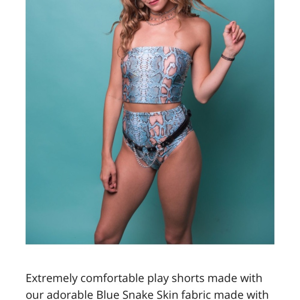 Snake skin festival shorts